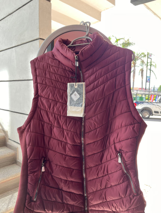 Chaleco color vino